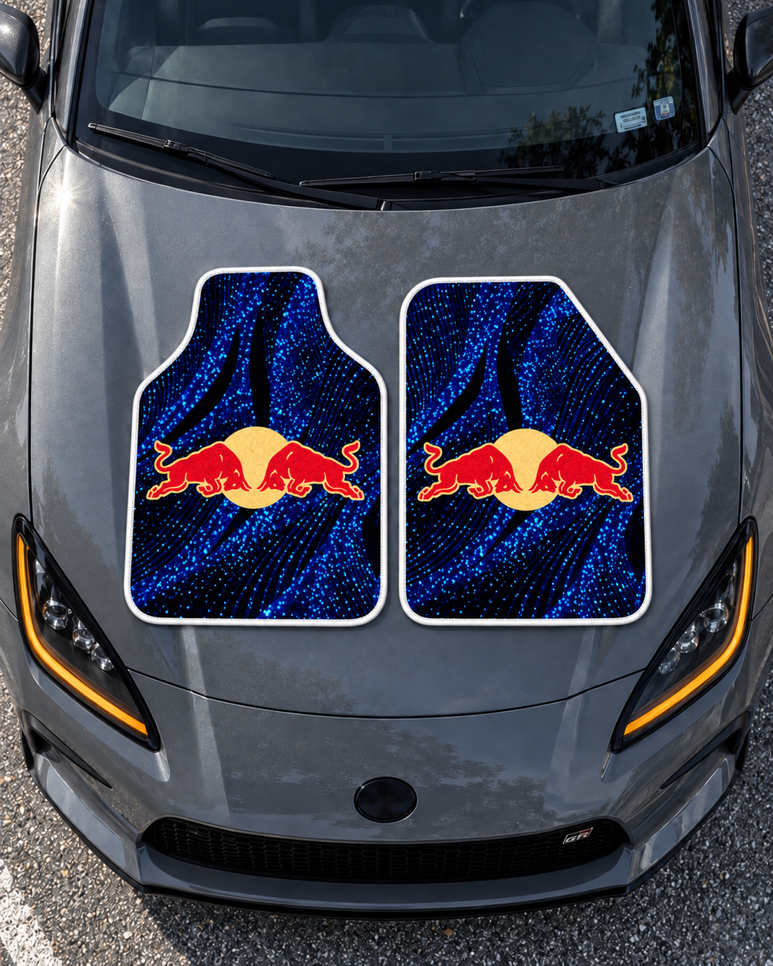 Red Bull Mavi Işıltı — tepeden gri GR86 kaputu — son kalıp