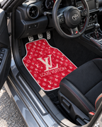 LV Fuşya Monogram — sol sürücü kapısından araç içi — son kalıp, beyaz overlok
