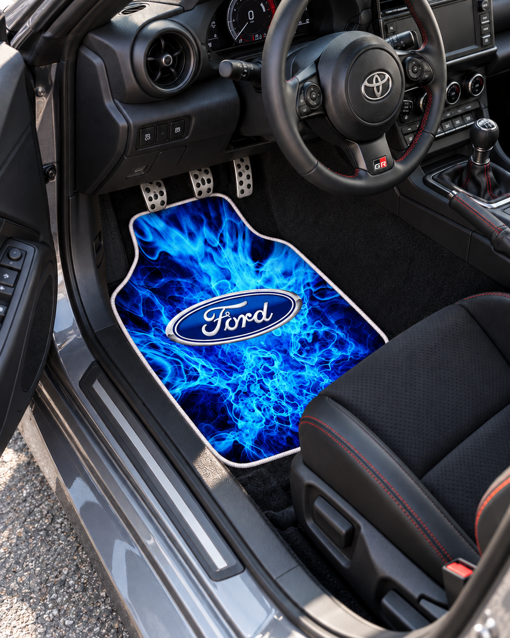 Ford Mavi Alev — sol sürücü kapısından araç içi — son kalıp