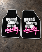 GTA Vice City İmza — beton zeminde ön paspaslar — son kalıp, beyaz overlok