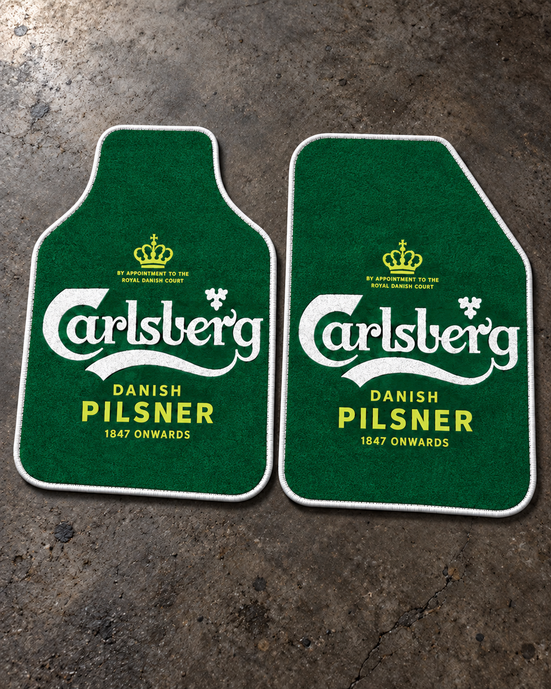 Carlsberg Yeşil — beton zeminde ön paspaslar — son kalıp, beyaz overlok