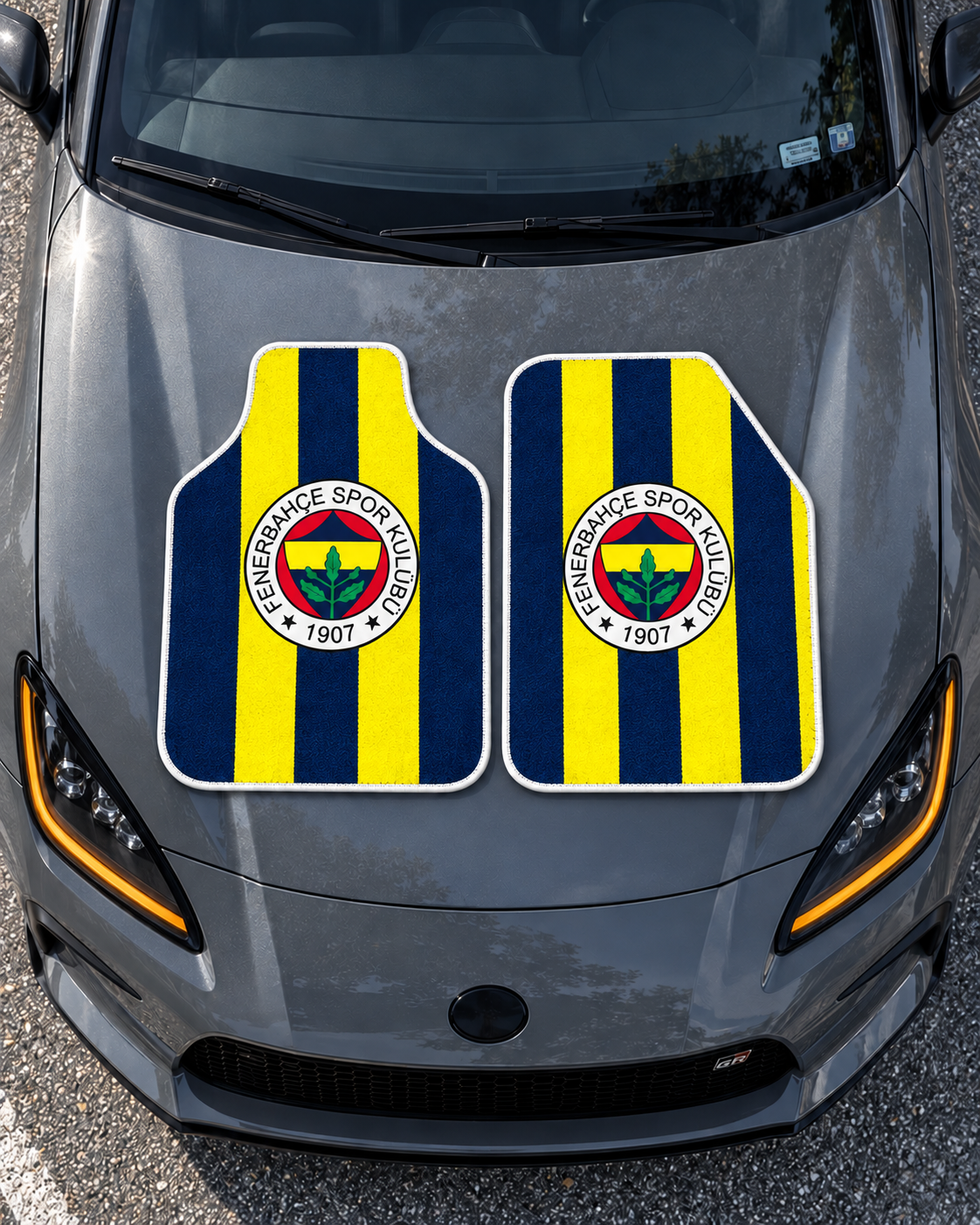 Sarı Lacivert Tribün — tepeden gri GR86 kaputu — son kalıp