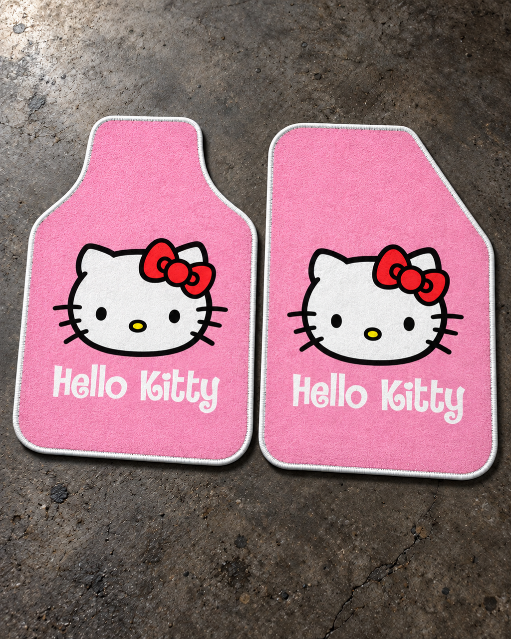 Hello Kitty Pembe — beton zeminde ön paspaslar — son kalıp, beyaz overlok
