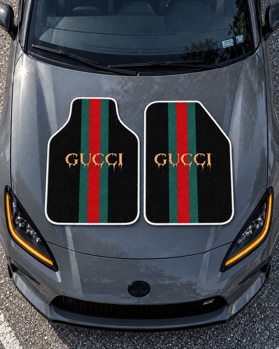 Gucci Gece Şerit — tepeden gri GR86 kaputu — son kalıp, beyaz overlok