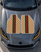 Gucci Bej Monogram — tepeden gri GR86 kaputu — son kalıp